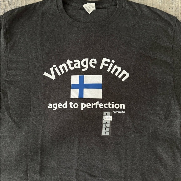 Grey T-shirt with Slogan ‘Vintage Finn Aged to Perfection’ Size L NWT - Picture 2 of 6